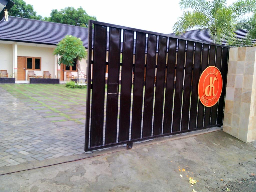 DeKa Homestay Mataram Eksteriør billede