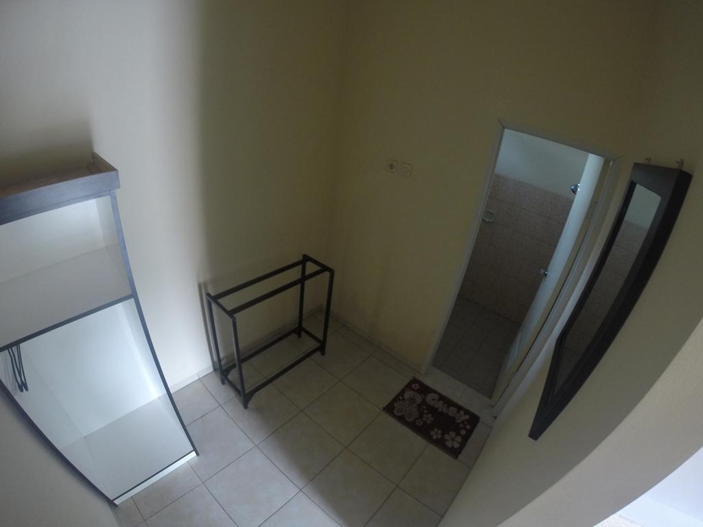 DeKa Homestay Mataram Eksteriør billede